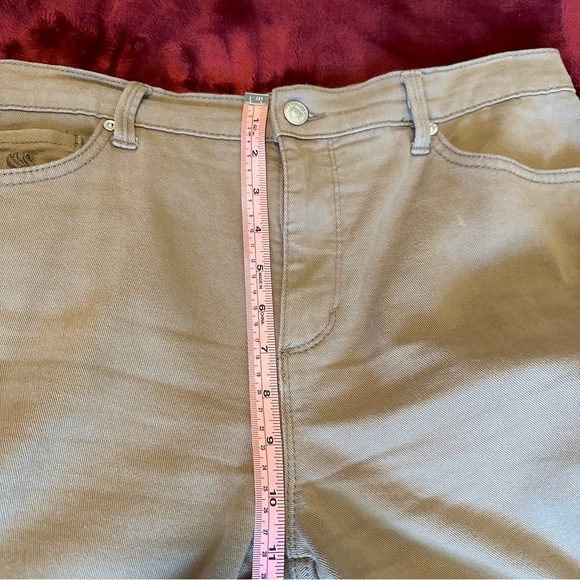 Beige Liz Claiborne - Amanda Jeans/Pants, Size 10 - Picture 6 of 16